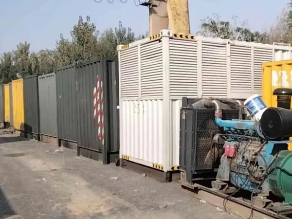 乐清200KW柴油发电机机组每小时油耗是多少？